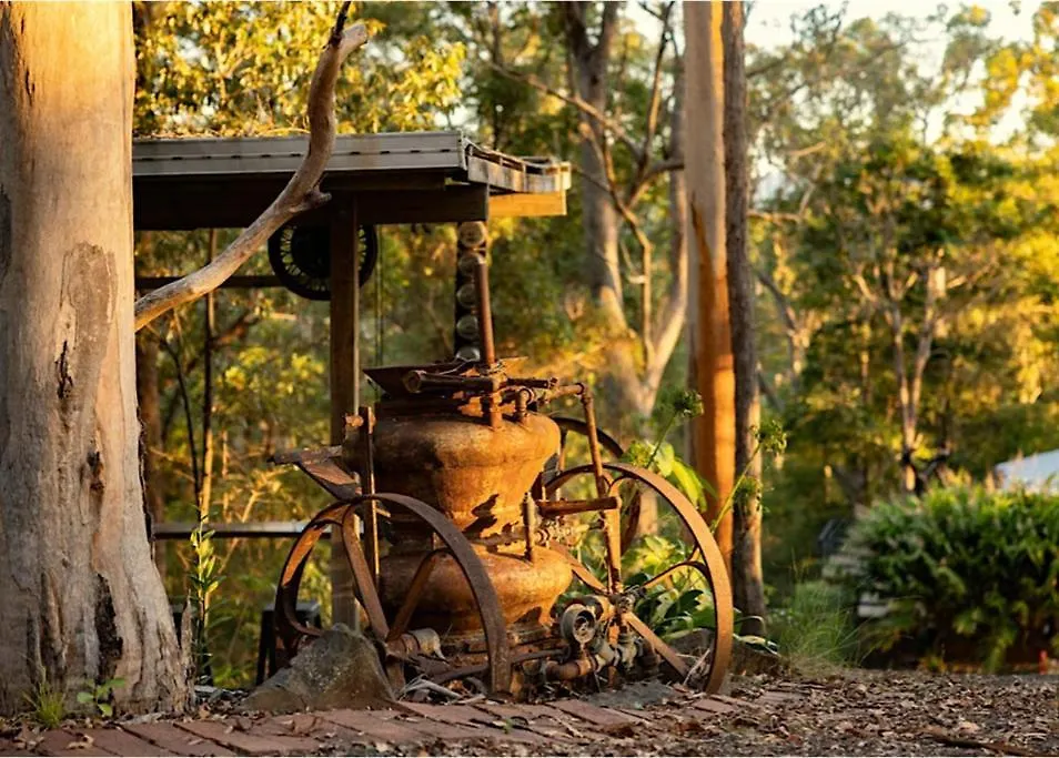 Vila Hunchy Escape Montville