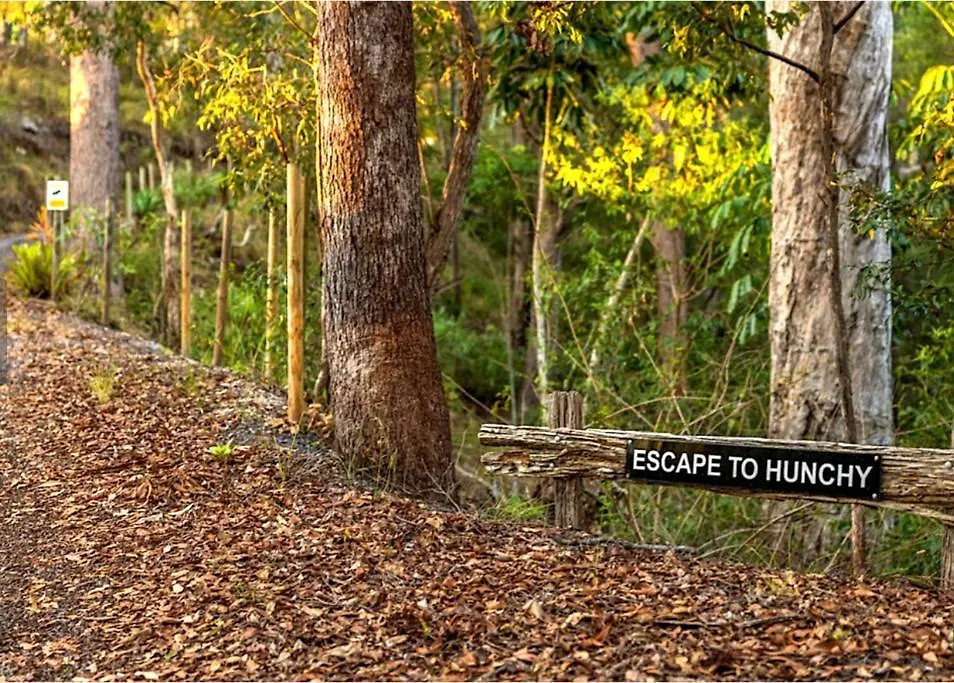 Hunchy Escape Villa Montville Holiday home